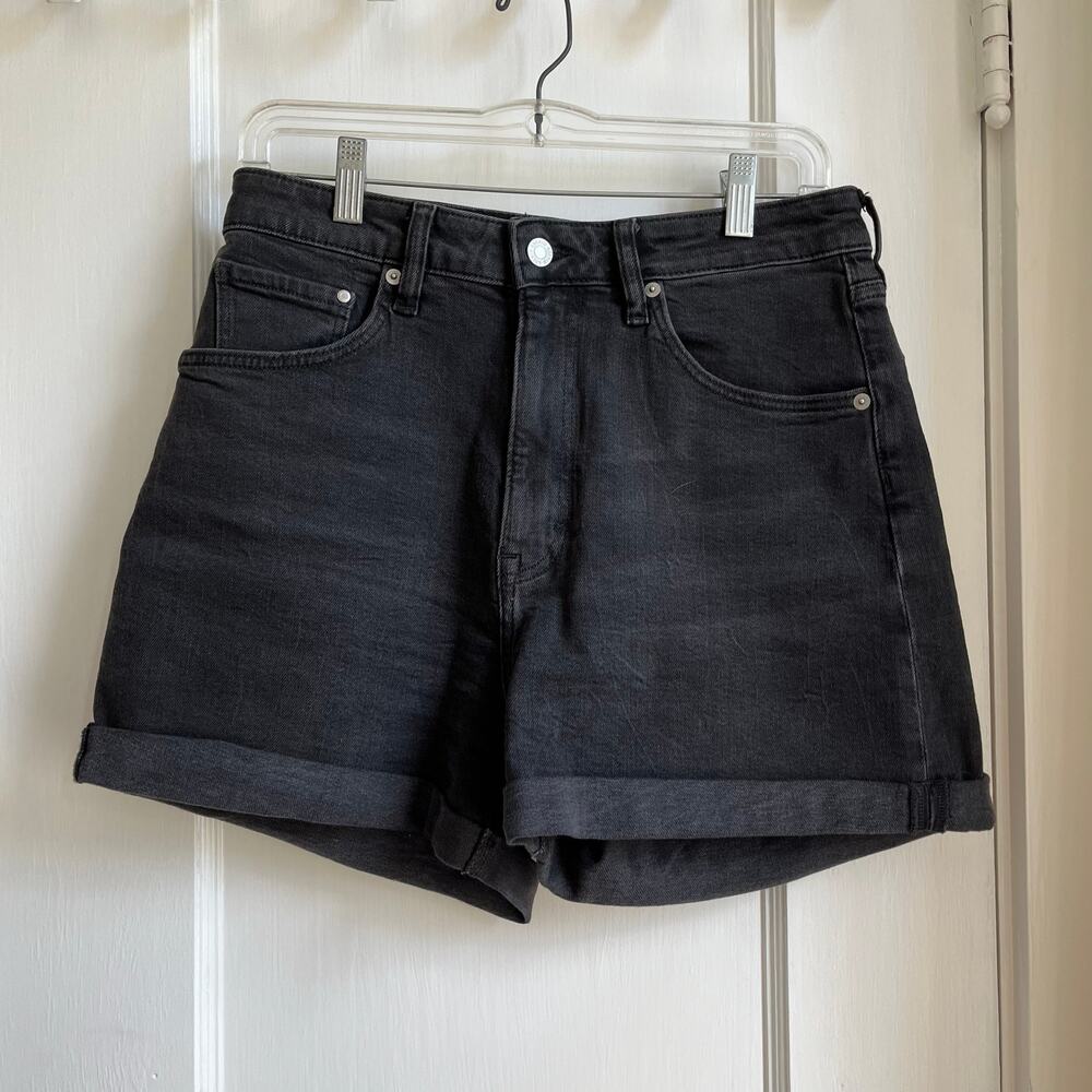 H&M High Waisted Black Denim Mom Shorts